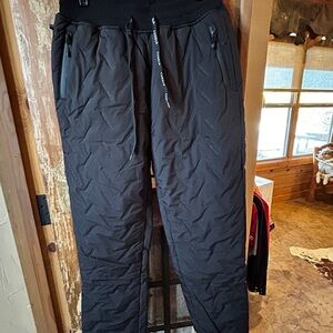 Women’s Cuddlr Brand, Weather proof, fleece lined, Black Quilted Pants